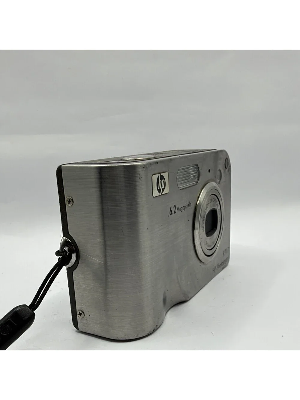 HP Photosmart R717 6.2MP Digital Camera Bundle Dock Case SD Card Charger‎ Tested